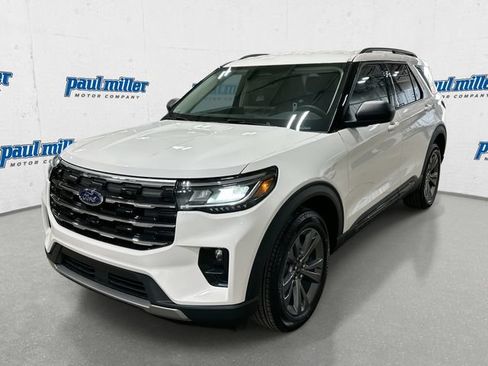 Used 2026 Ford Explorer Active w/ Active Comfort Package AWD/4WD image 1