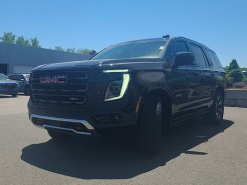 Certified 2025 GMC Yukon AT4 Ultimate AWD/4WD image 3