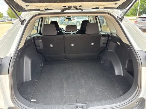 Used 2025 Toyota RAV4 LE AWD/4WD image 16