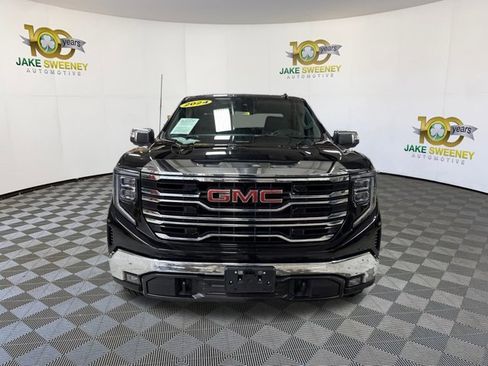 Used 2024 GMC Sierra 1500 SLT image 3
