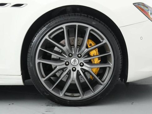 Used 2022 Maserati Ghibli Modena image 25