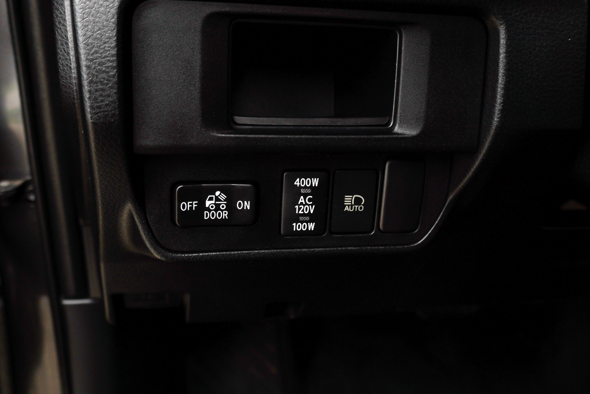 Certified 2019 Toyota Tacoma TRD Off-Road AWD/4WD image 18