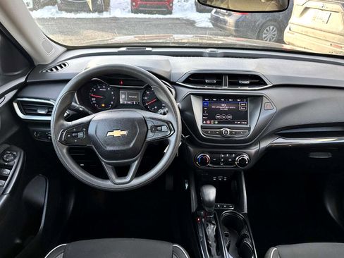 Used 2021 Chevrolet TrailBlazer LS image 14