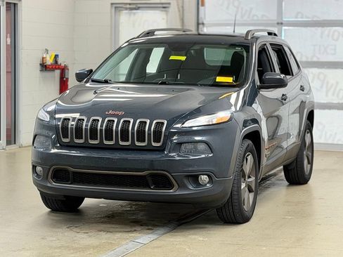 Used 2016 Jeep Cherokee 75th Anniversary AWD/4WD image 3