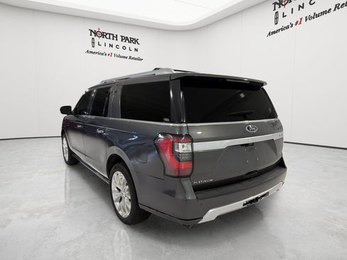 Used 2018 Ford Expedition Max Platinum RWD image 3