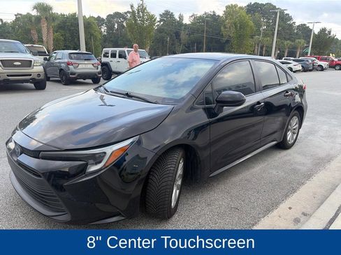 Used 2024 Toyota Corolla LE w/ LE Convenience Package FWD image 4