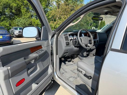 Used 2006 Dodge Ram 2500 Truck SLT AWD/4WD image 10