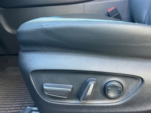 Used 2024 Toyota Grand Highlander XLE image 13