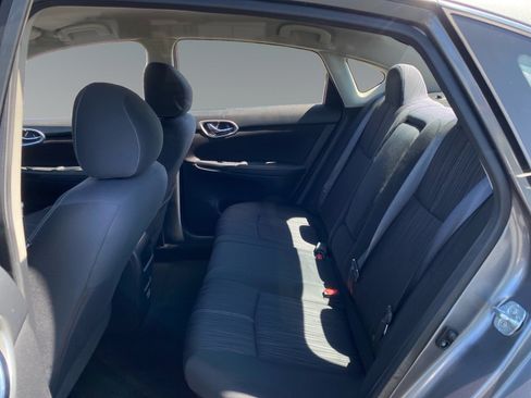 Used 2018 Nissan Sentra SV FWD image 13