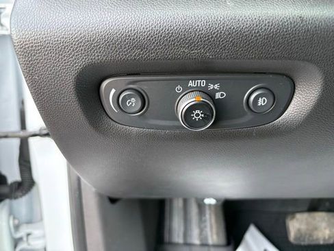 Used 2021 Chevrolet Traverse RS image 15