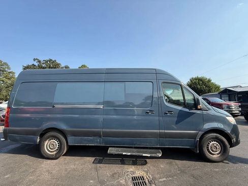 Used 2019 Mercedes-Benz Sprinter 170 image 5