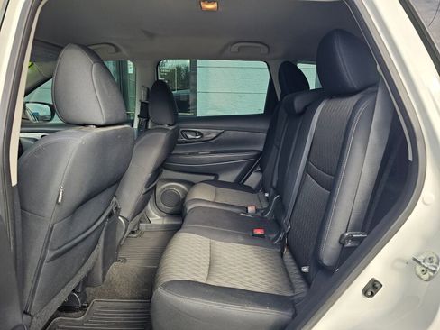 Used 2017 Nissan Rogue S AWD/4WD image 15