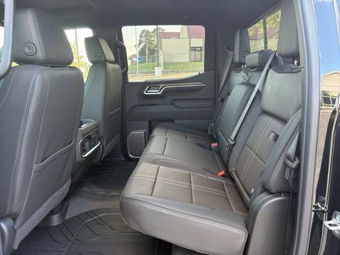 New 2026 Chevrolet Silverado 1500 High Country w/ Midnight Edition AWD/4WD image 12