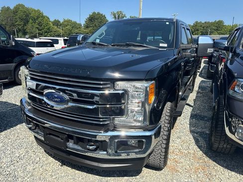 Used 2017 Ford F250 Lariat w/ Chrome Package AWD/4WD image 1