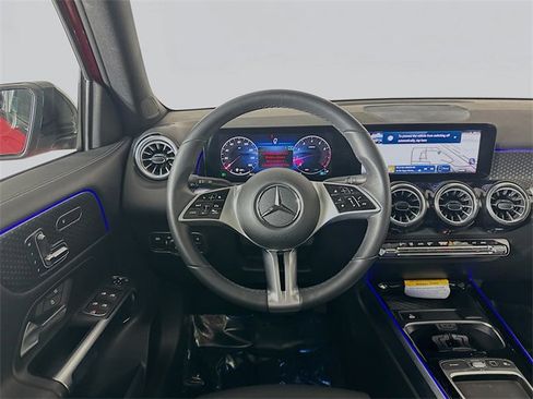 Certified 2025 Mercedes-Benz GLB 250 image 23