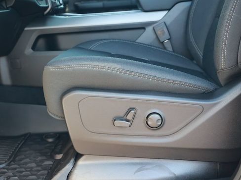 New 2026 RAM 1500 4x4 Crew Cab image 17