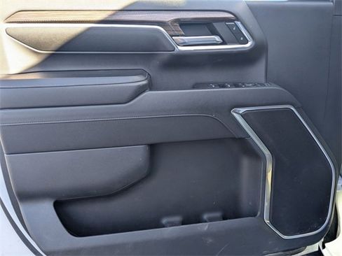 Used 2024 Chevrolet Silverado 2500 LT image 13