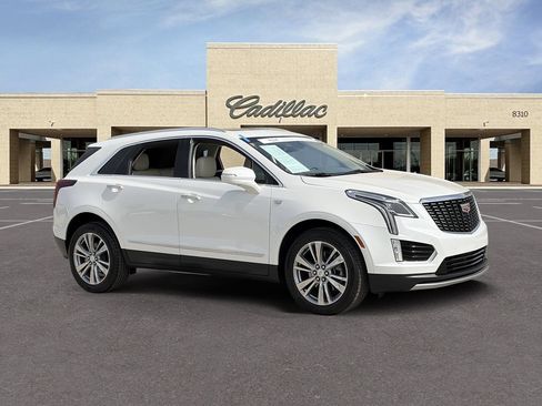 Certified 2024 Cadillac XT5 Premium Luxury FWD image 3