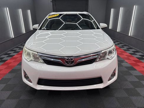 Used 2012 Toyota Camry XLE FWD image 2
