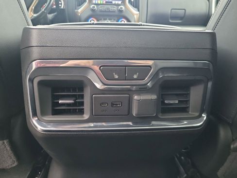 Used 2021 Chevrolet Silverado 1500 High Country w/ Technology Package image 20