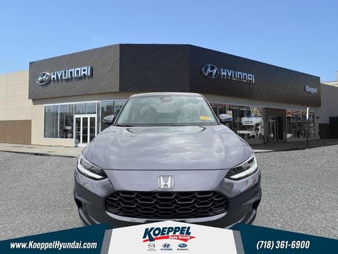 Used 2023 Honda HR-V LX image 2