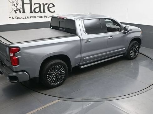 Used 2026 Chevrolet Silverado 1500 High Country AWD/4WD image 40