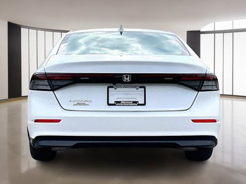 Used 2024 Honda Accord EX image 5