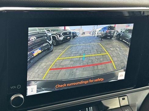 Used 2025 Toyota Camry LE FWD image 16