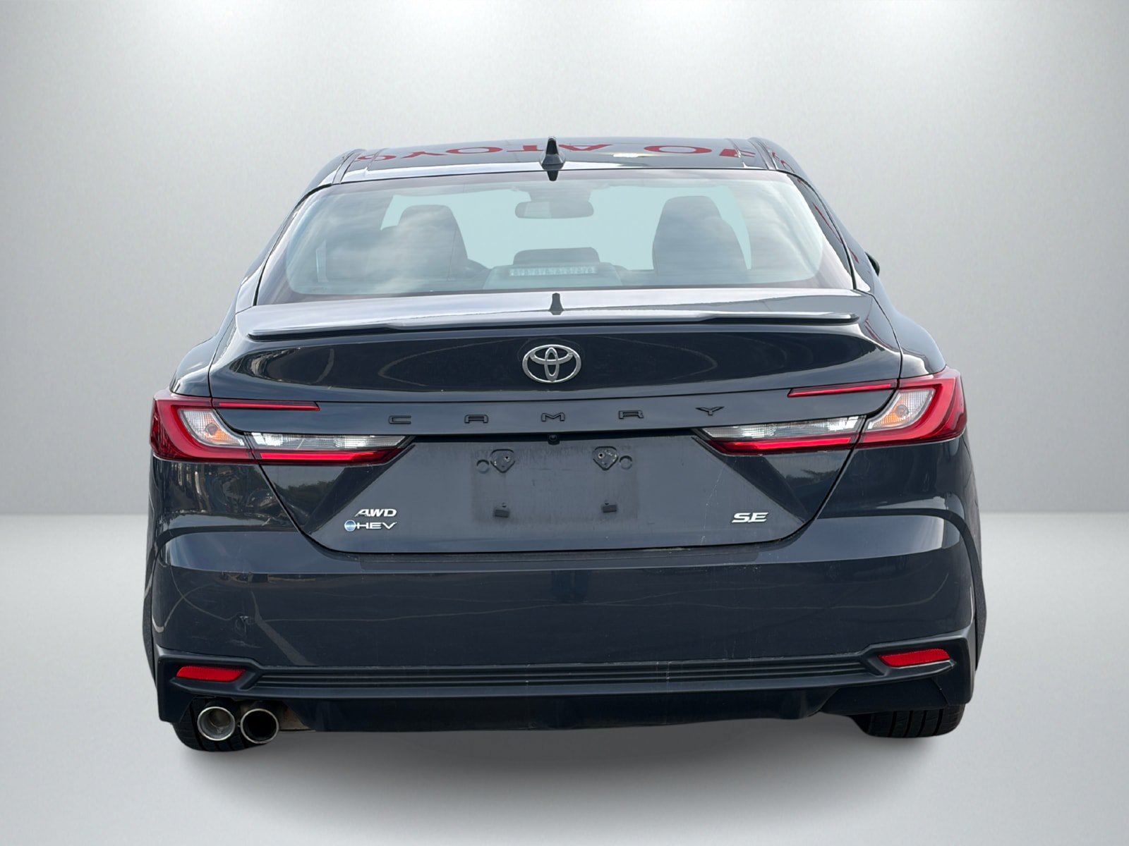 Used 2025 Toyota Camry SE AWD/4WD image 4