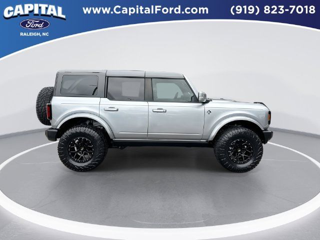 Used 2023 Ford Bronco Outer Banks AWD/4WD image 9