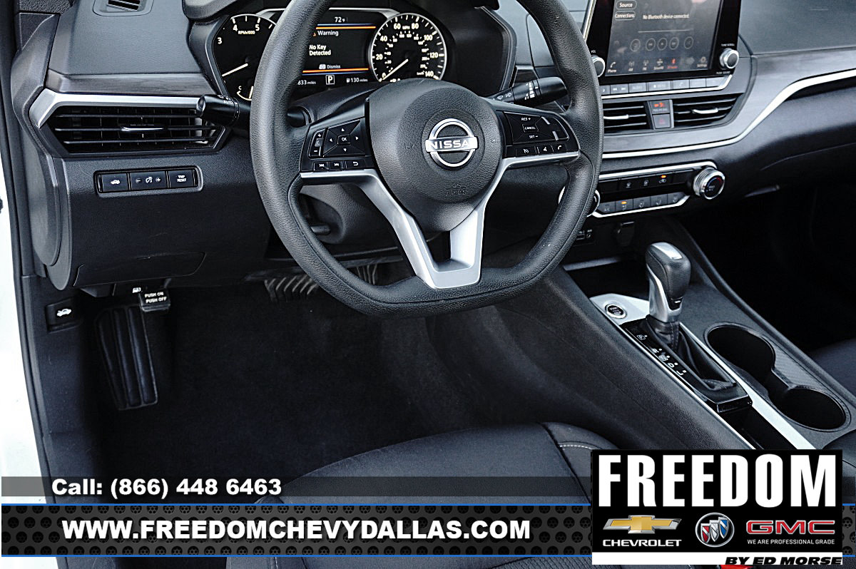 Used 2025 Nissan Altima 2.5 SV FWD image 20