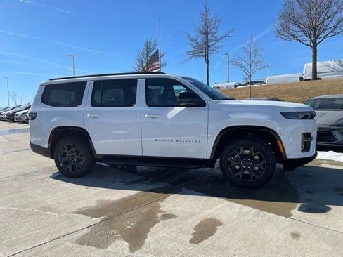 New 2026 Jeep Grand Wagoneer Limited w/ Rear Seat Video Group I AWD/4WD image 7