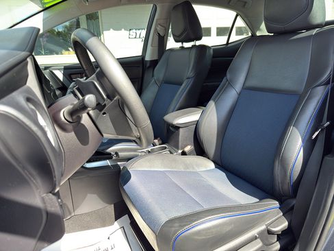 Used 2018 Toyota Corolla SE FWD image 10