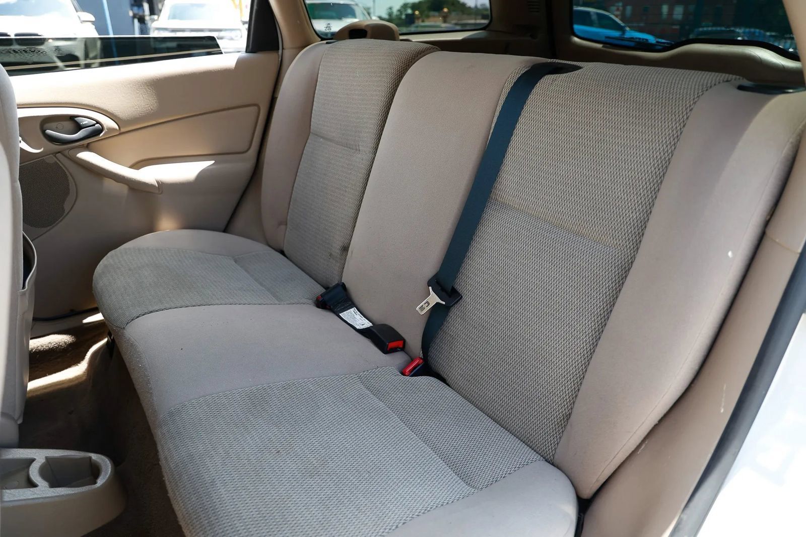 Used 2004 Ford Focus SE FWD image 19