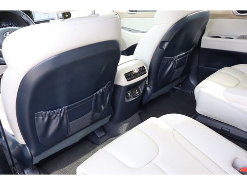 Used 2021 Hyundai Palisade SEL w/ Premium Package image 14