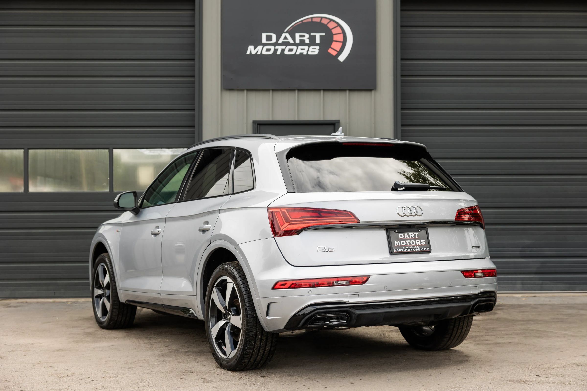 Used 2022 Audi Q5 2.0T Premium Plus w/ Premium Plus Package AWD/4WD image 5