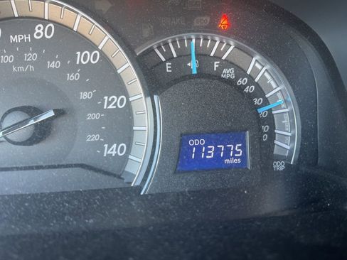 Used 2014 Toyota Camry SE image 10