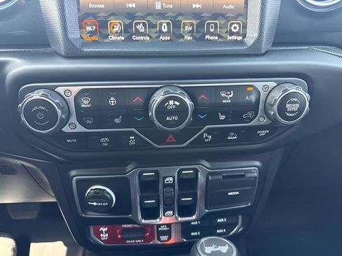 Used 2023 Jeep Wrangler Unlimited Rubicon 392 w/ Xtreme Recon 35" Tire Package AWD/4WD image 18