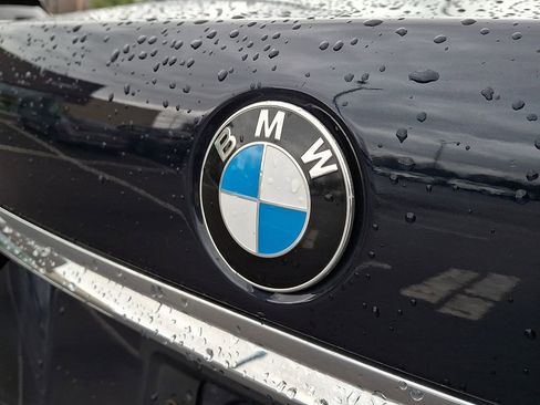 Used 2016 BMW 750i xDrive AWD/4WD image 40