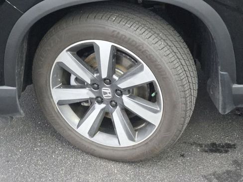 Used 2025 Honda Pilot Elite image 27