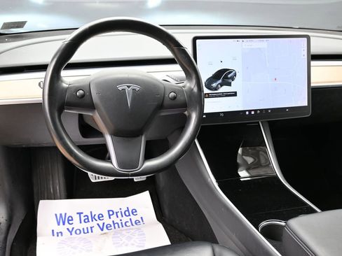 Used 2018 Tesla Model 3 Long Range image 35