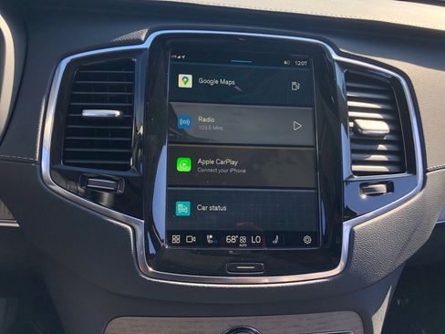 Used 2023 Volvo XC90 B6 Ultimate w/ Protection Package Premier image 27