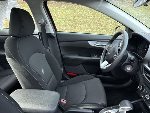 Used 2024 Kia Forte LXS image 13