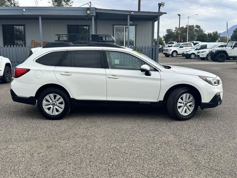 Used 2019 Subaru Outback 2.5i Premium AWD/4WD image 8