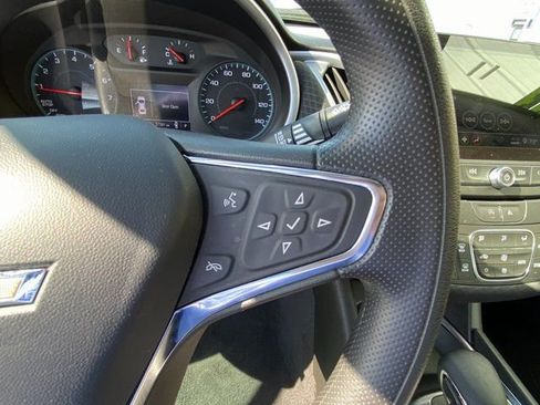 Used 2023 Chevrolet Malibu LT FWD image 26