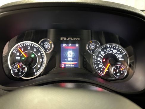 Used 2024 RAM 2500 Big Horn w/ Sport Appearance Package image 16