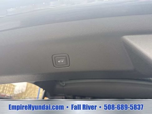 Used 2023 Chevrolet Tahoe Premier w/ Premium Package 2 AWD/4WD image 7