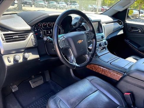 Used 2018 Chevrolet Tahoe Premier AWD/4WD image 14