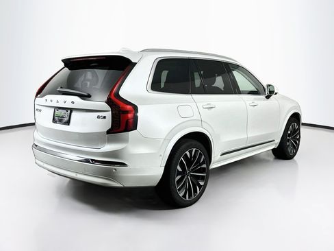Used 2025 Volvo XC90 B5 Plus AWD/4WD image 9