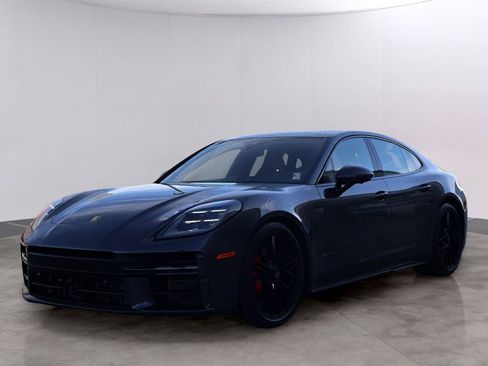Certified 2025 Porsche Panamera GTS AWD/4WD image 3